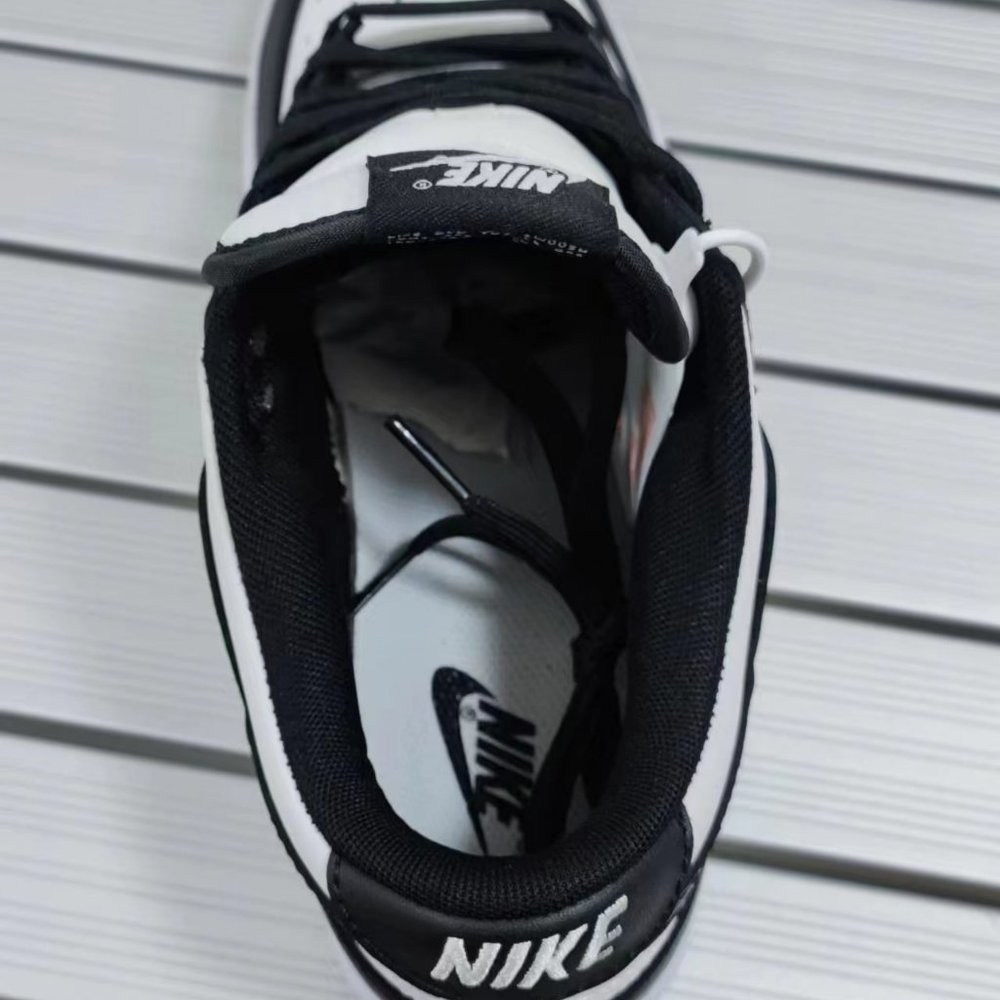 ๐ Nike Dunk Low Panda - Picture 5 of 5